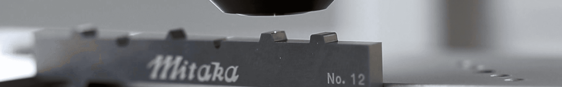 三鷹光器株式会社