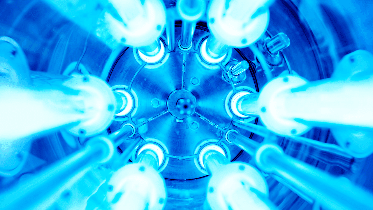 紫外線照射装置(UV照射装置)とは?効果や利用分野・使用上の注意点を解説