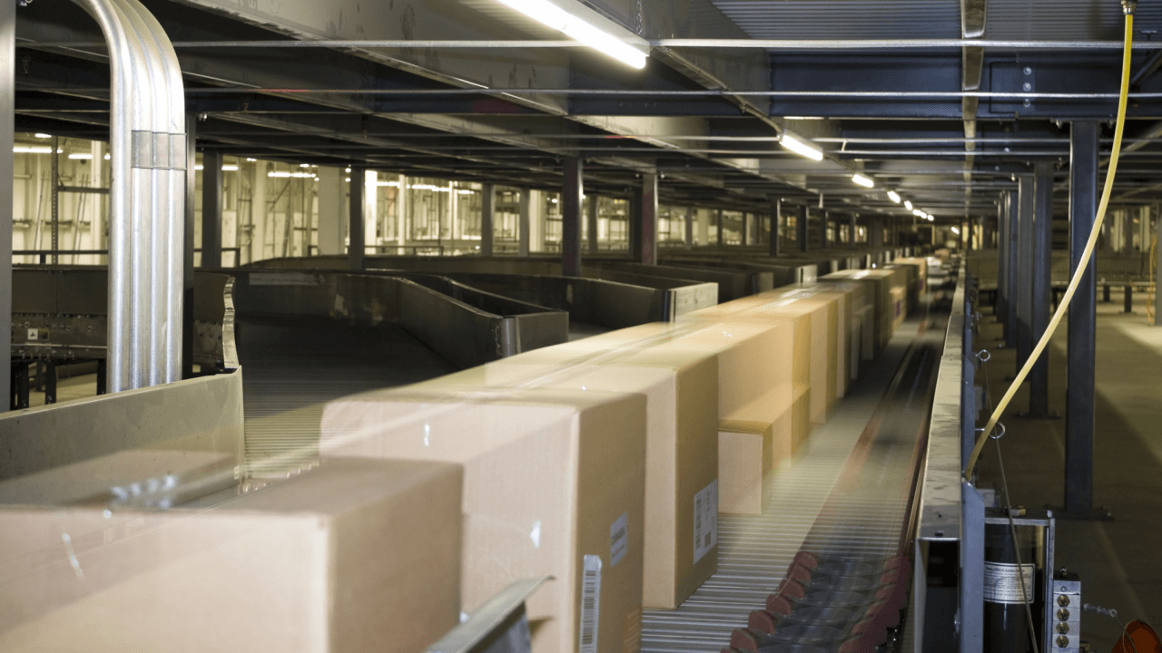 ソーターとは?主な種類や特徴・運用メリット・用途・活用事例