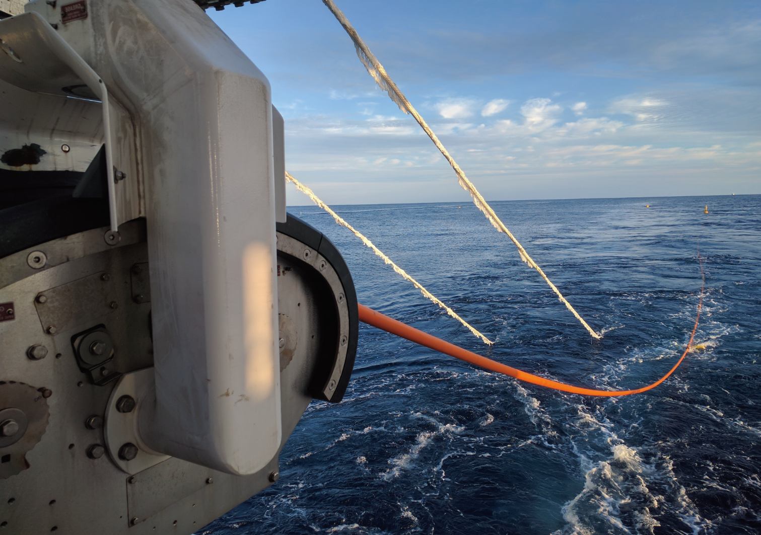 洋上風力発電、海洋物理探査向け調査機器・サービス、ソリューション
